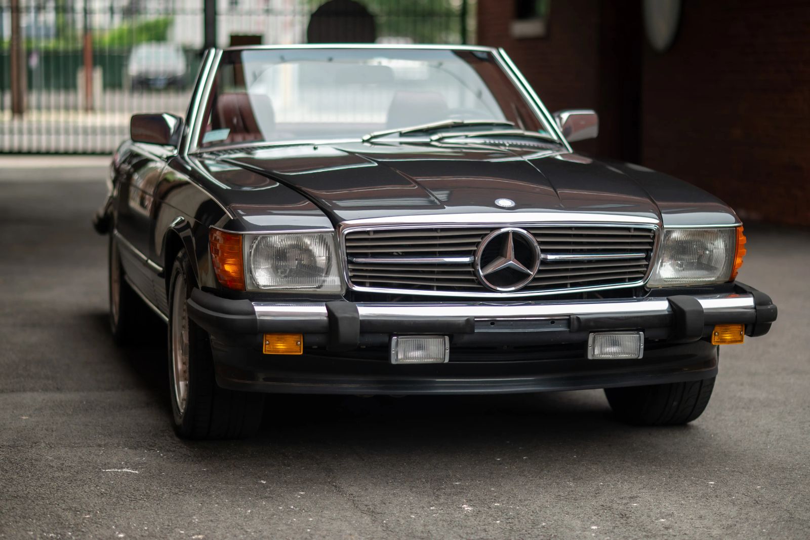 1988 MERCEDES-BENZ 560 SERIES SL 2D COUPE ROADSTER