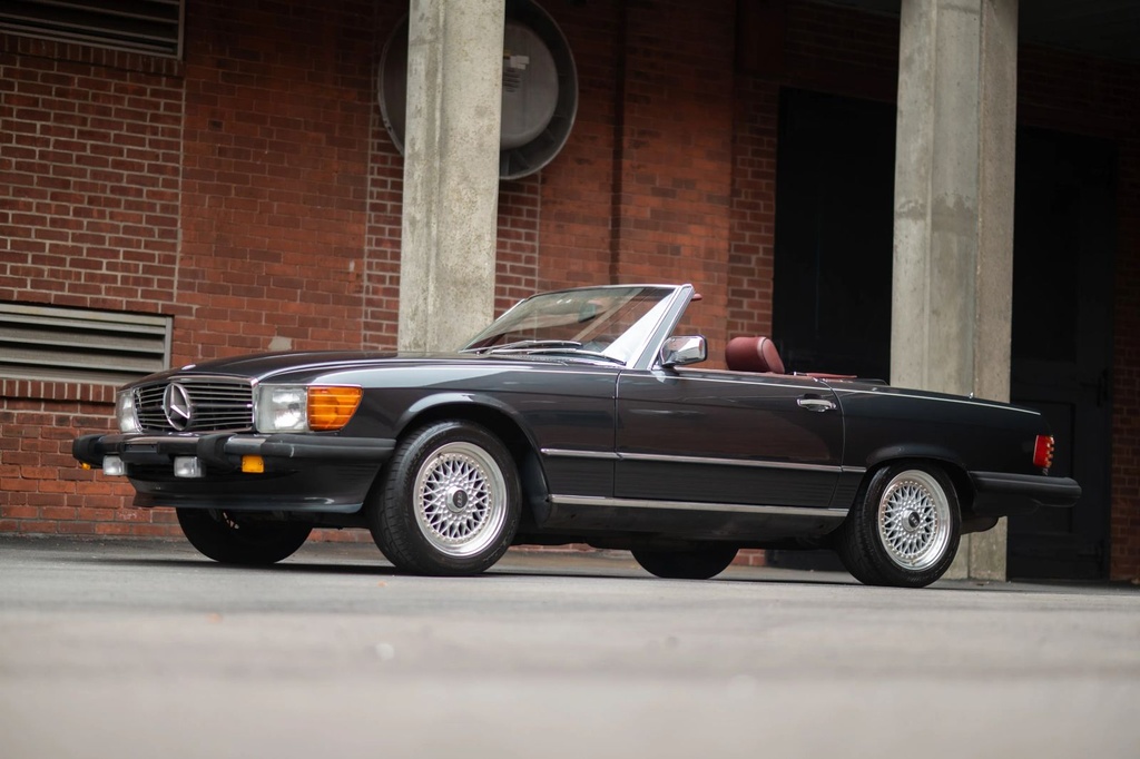 1988 MERCEDES-BENZ 560 SERIES SL 2D COUPE ROADSTER